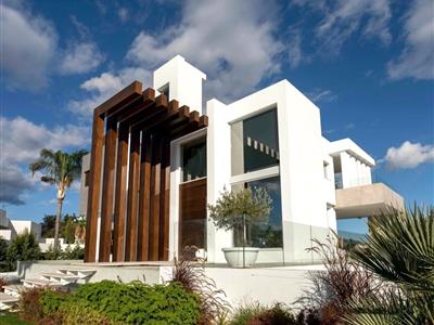 Casa Sarah Lateral Facade