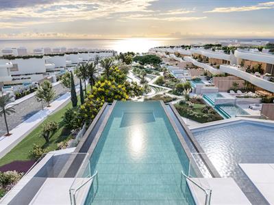 Dunique Marbella Apartment Suspended Pool